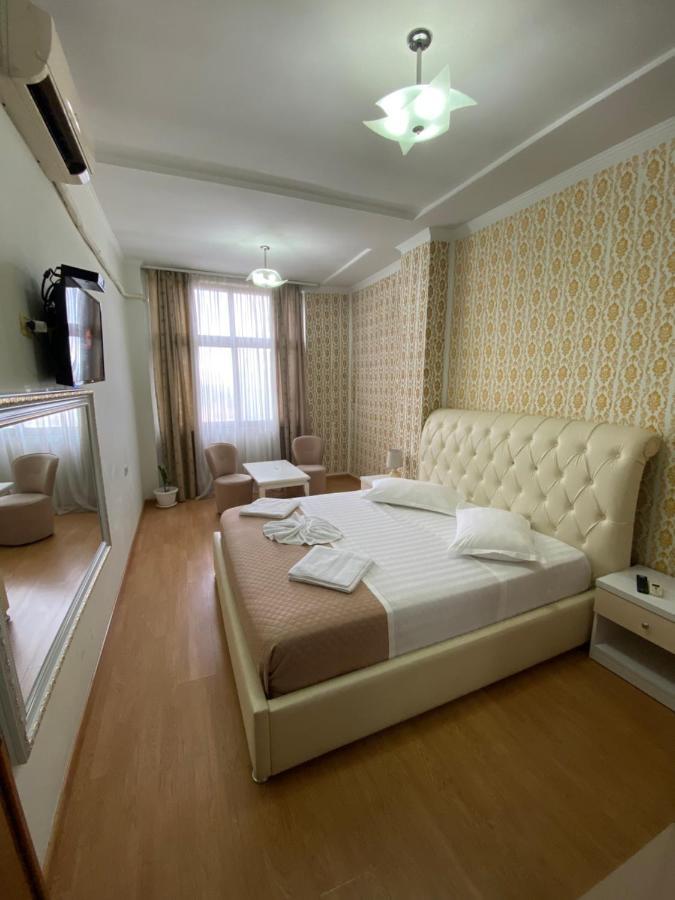 Hotel Arberia Tirana Buitenkant foto