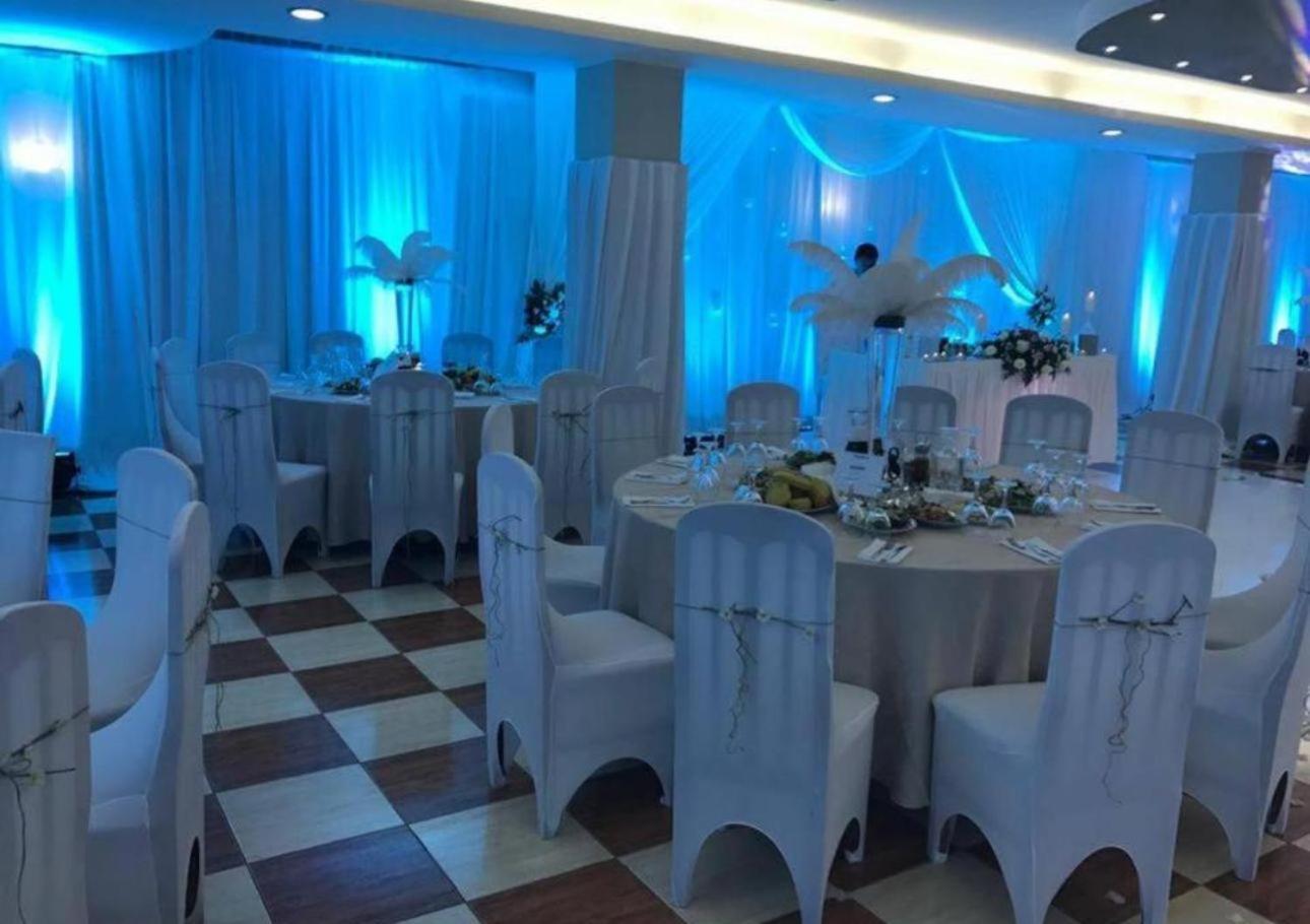 Hotel Arberia Tirana Buitenkant foto