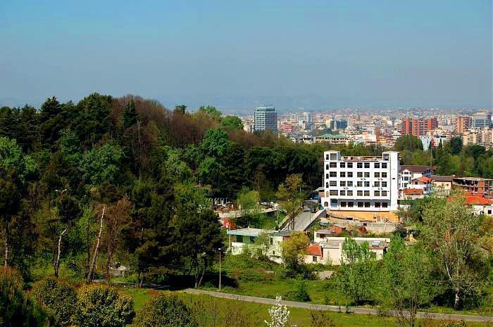 Hotel Arberia Tirana Buitenkant foto