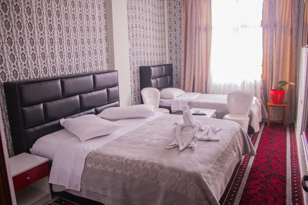 Hotel Arberia Tirana Buitenkant foto